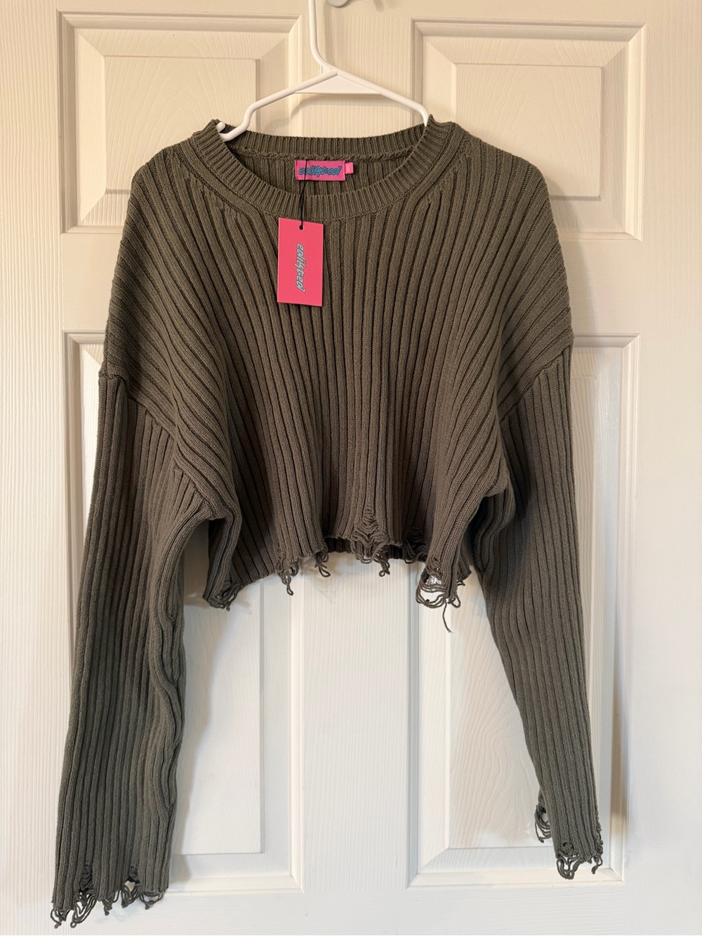NWT Edikted Distressed Crop Sweater - size M/L